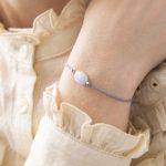 Gemstone bracelet card Blue Lace Agate is een symbolisch sieraad dat prachtig cadeau geeft.