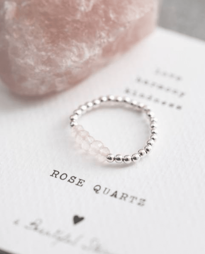 edelsteen Ring rozenkwarts van mooiwaar x a beautiful story close-up